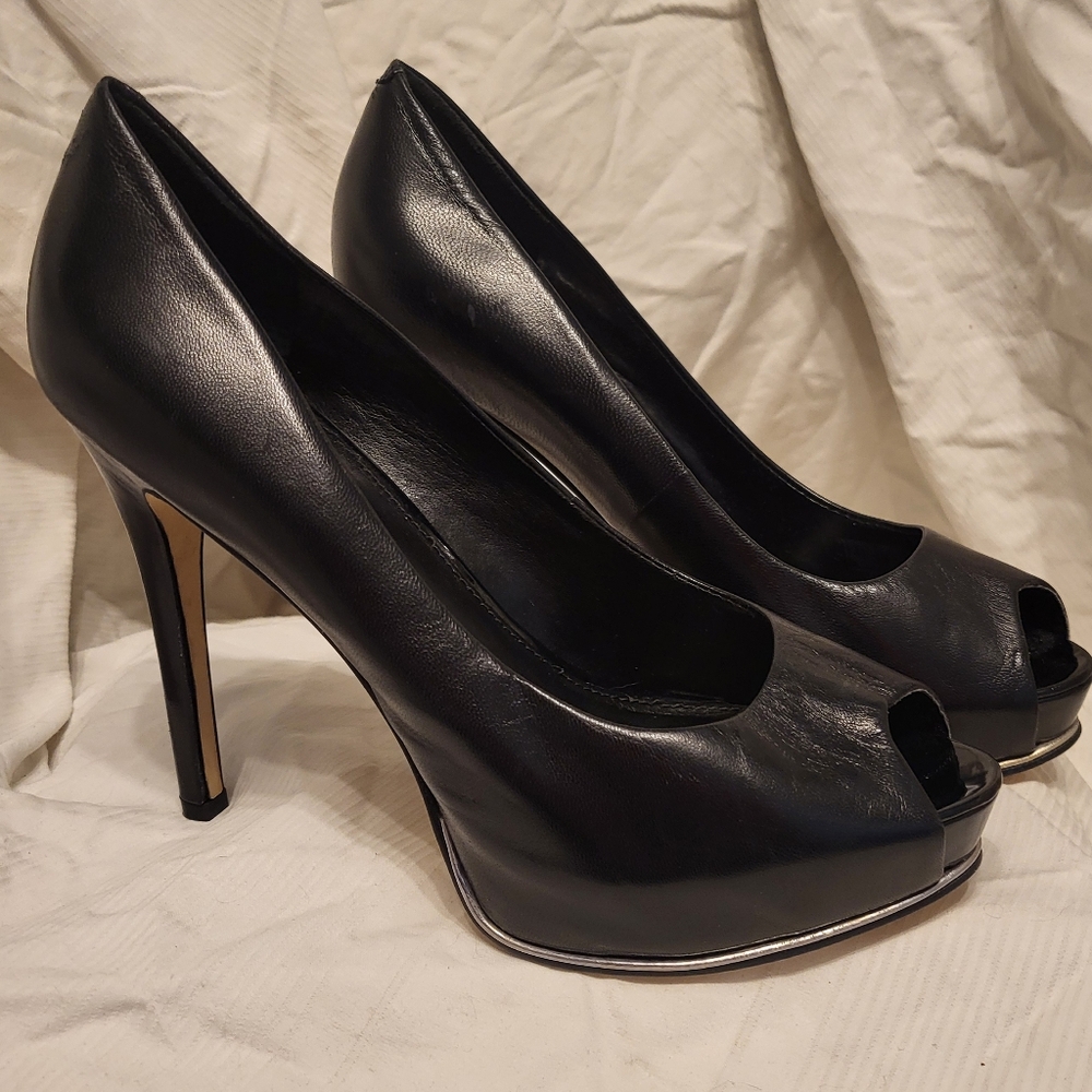 Guess Peep toe Heels